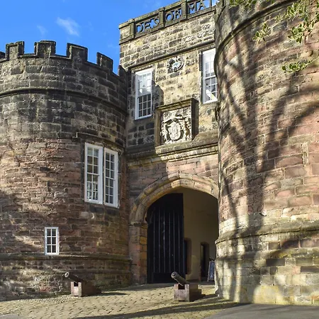 Holiday home Swallow - Uk51347